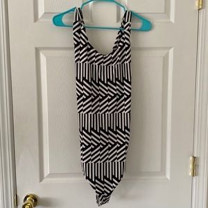 Patterned Express bodysuit with backless detail